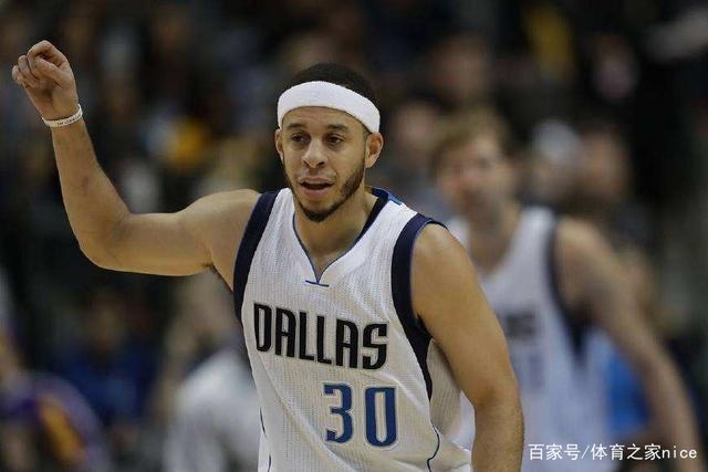 三亚亚沙会开幕在即 主媒体中心迎接媒体记者